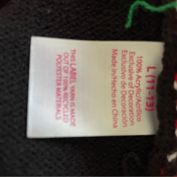 No Boundaries Grumpy Cat Christmas Sweater, Size L (11-13) - Picture 9 of 9